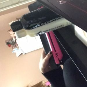 NWT straight ahead straightener